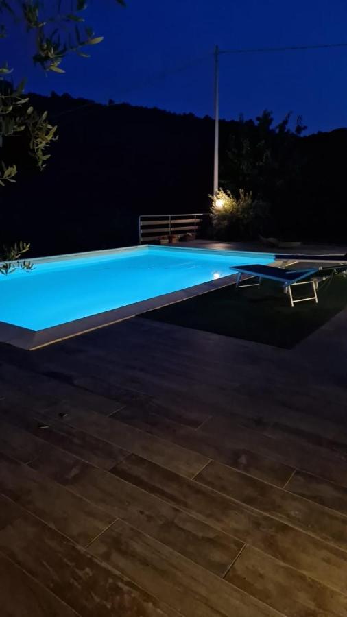 Villa Degli Ulivi Tivegna Eksteriør bilde